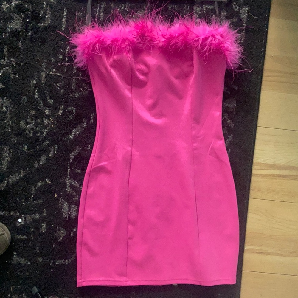 Cute mini dress!